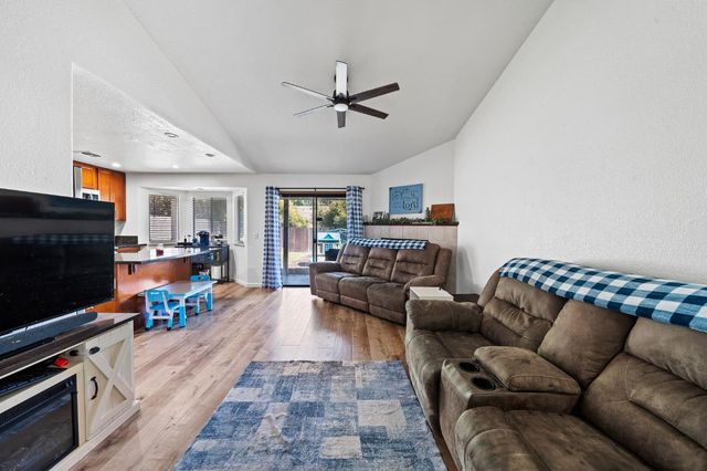 4300 San Juan Ave, Fair Oaks, CA 95628