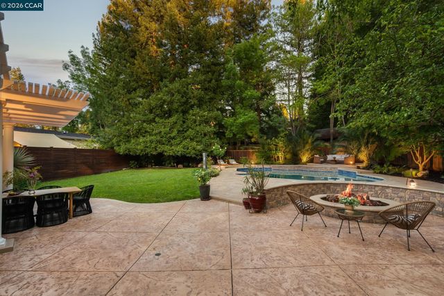 209 Still Creek Rd, Danville, CA 94506