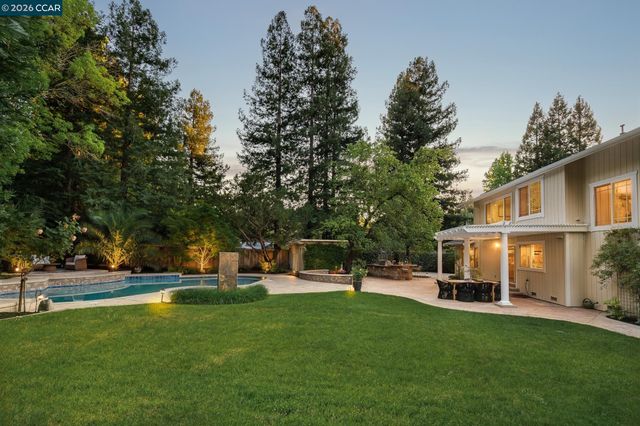 209 Still Creek Rd, Danville, CA 94506