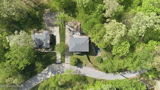 2804 Timber Hills Rd, Louisville, KY 40214