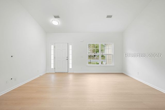 16 Savannah Oak Dr, Bluffton, SC 29910