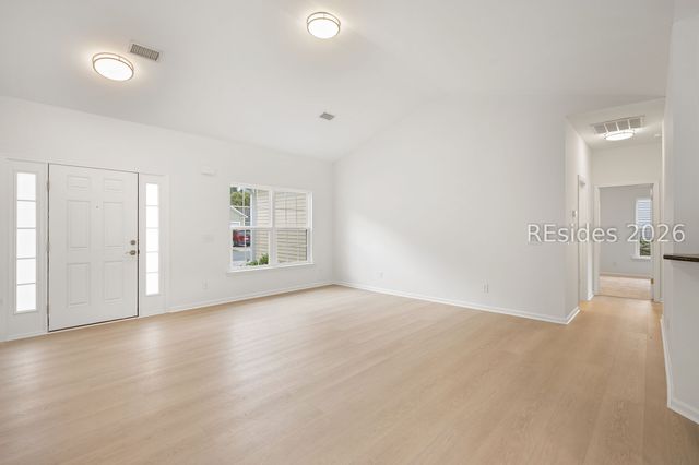 16 Savannah Oak Dr, Bluffton, SC 29910