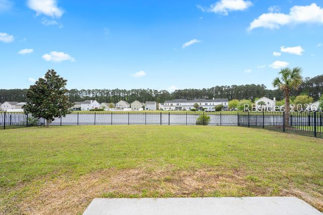 16 Savannah Oak Dr, Bluffton, SC 29910