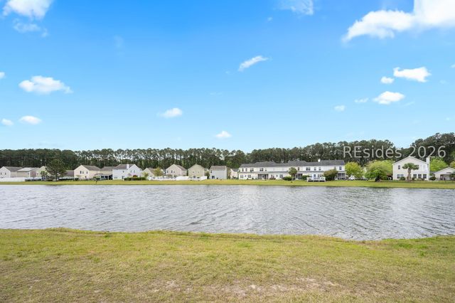 16 Savannah Oak Dr, Bluffton, SC 29910