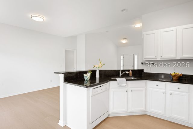 16 Savannah Oak Dr, Bluffton, SC 29910