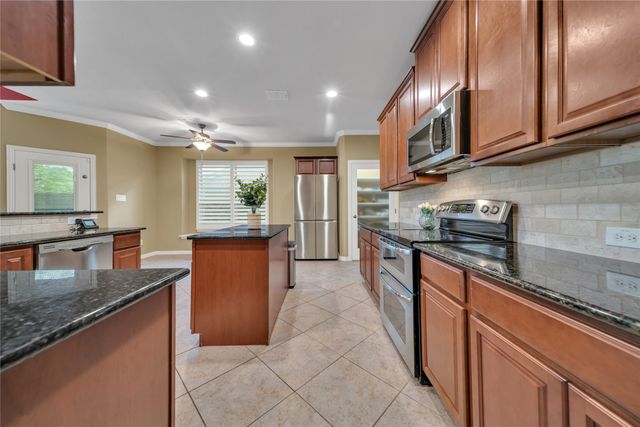 186 Balfour Drive, Fate, TX 75189