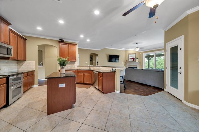 186 Balfour Drive, Fate, TX 75189