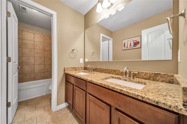 186 Balfour Drive, Fate, TX 75189