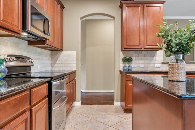 186 Balfour Drive, Fate, TX 75189