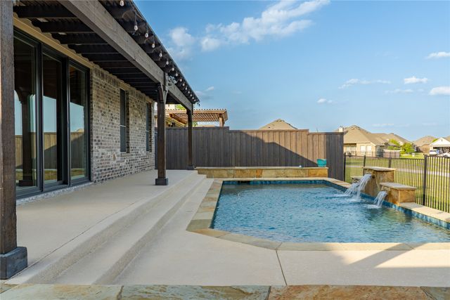 186 Balfour Drive, Fate, TX 75189