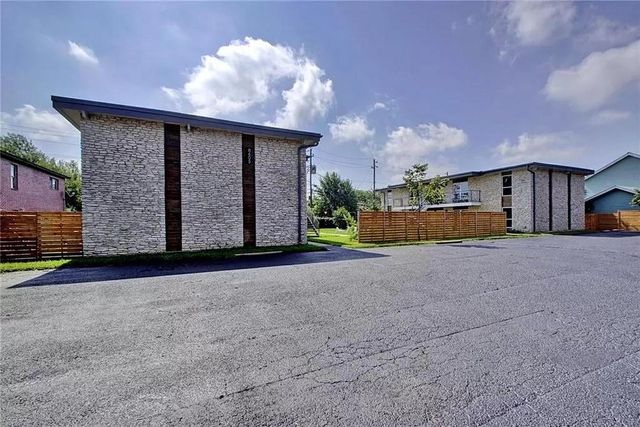 8603 Putnam DR 201, Austin, TX 78757