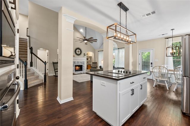 2014 Marie Weldon Lane, Arlington, TX 76001