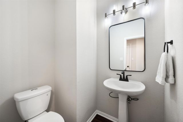 2014 Marie Weldon Lane, Arlington, TX 76001