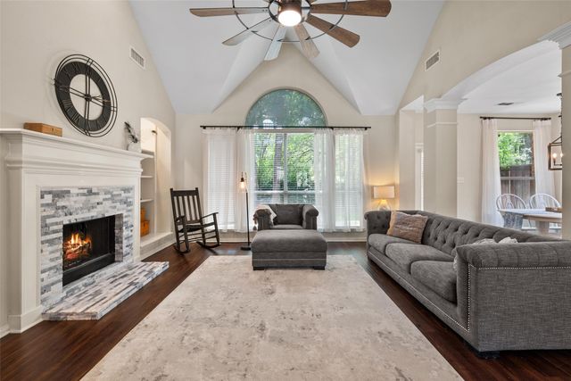 2014 Marie Weldon Lane, Arlington, TX 76001