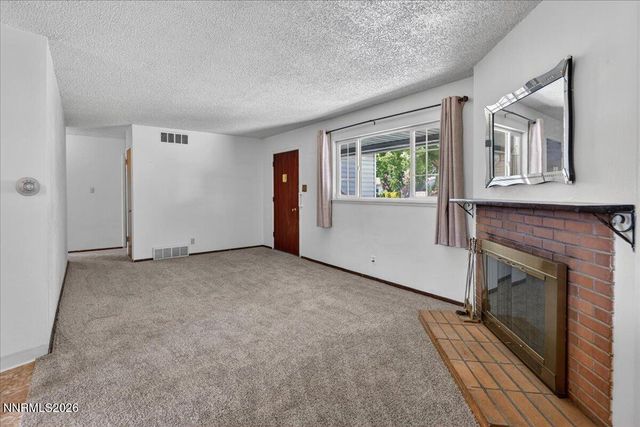 7 E I Street, Sparks, NV 89431