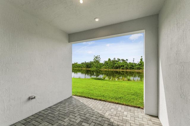 1444 NW Corteal Way, Jensen Beach, FL 34957