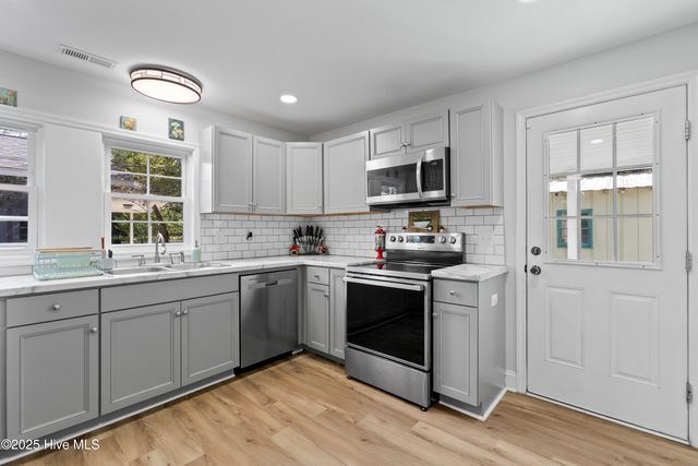 210 Poplar Street Street, New Bern, NC 28560