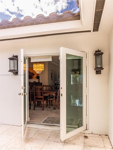 9117 Carlyle Ave, Surfside, FL 33154