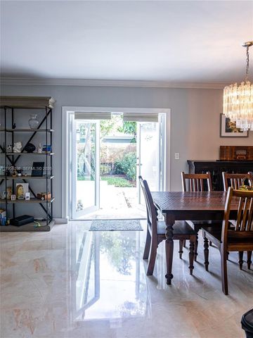 9117 Carlyle Ave, Surfside, FL 33154