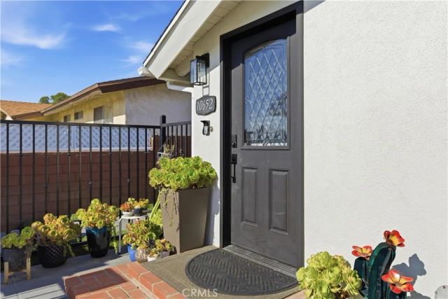 10652 Thomas, Anaheim, CA 92804