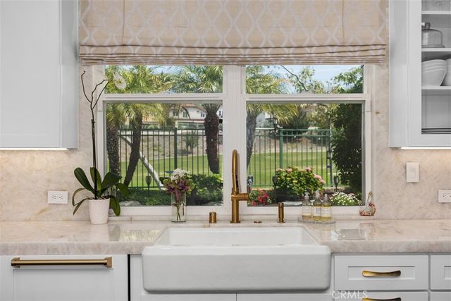 16 Golf Ridge Drive, Rancho Santa Margarita, CA 92679