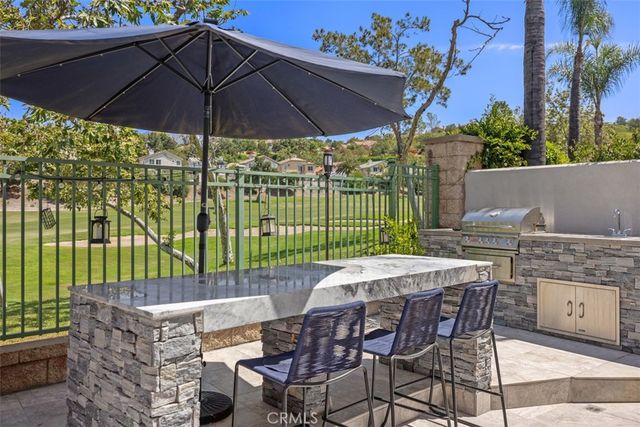 16 Golf Ridge Drive, Rancho Santa Margarita, CA 92679