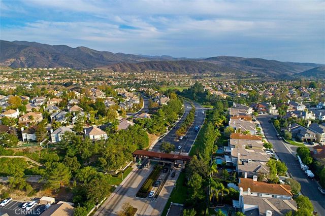 16 Golf Ridge Drive, Rancho Santa Margarita, CA 92679