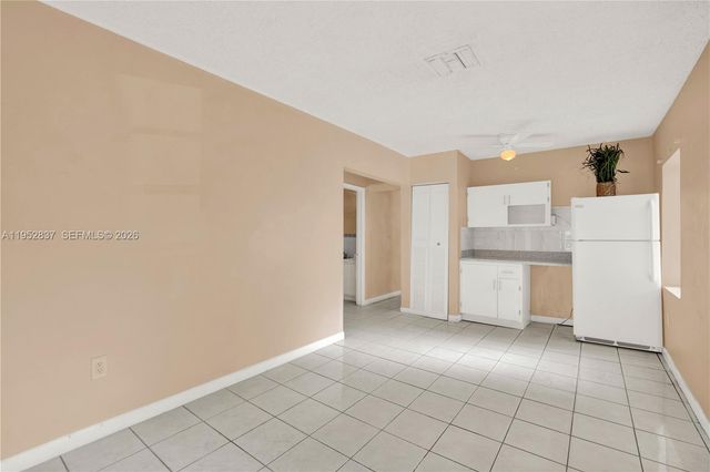 474 E 10th St, Hialeah, FL 33010