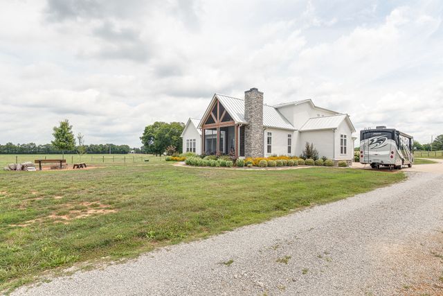 3130 Nashville Hwy, Lewisburg, TN 37091