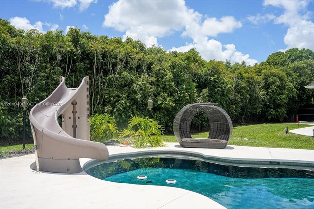 2640 SW 137th Terrace, Davie, FL 33330