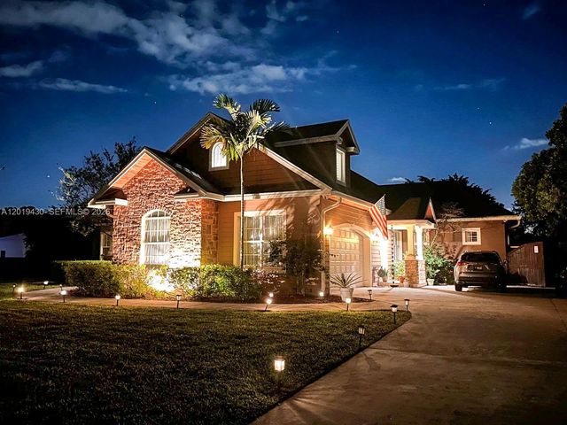 2640 SW 137th Terrace, Davie, FL 33330