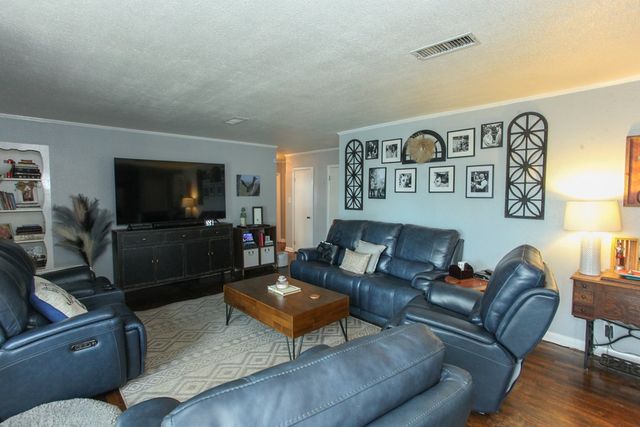 801 W 15th St, Big Spring, TX 79720