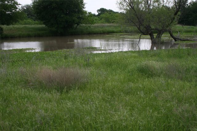 190 Brazos West Drive, Mineral Wells, TX 76067