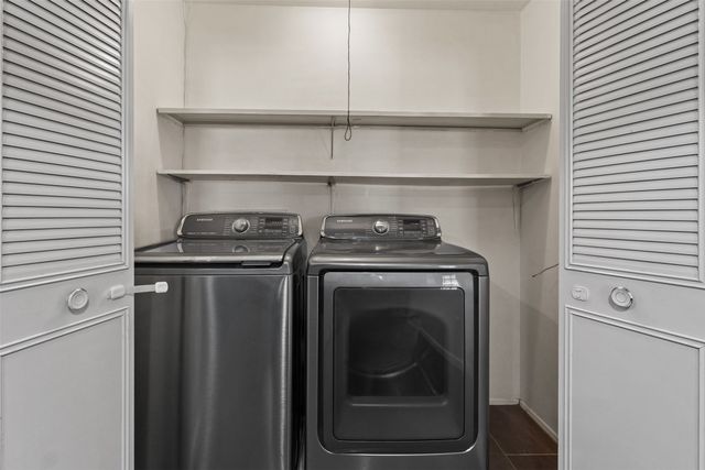 1825 E Peters Colony Road, Carrollton, TX 75007