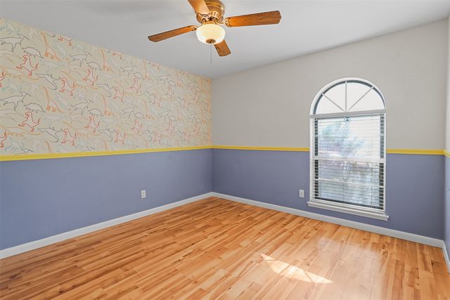 1825 E Peters Colony Road, Carrollton, TX 75007