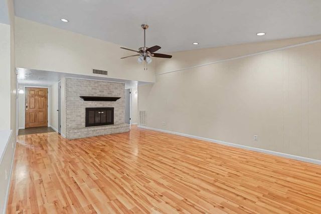 1825 E Peters Colony Road, Carrollton, TX 75007