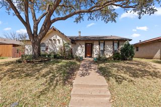 1825 E Peters Colony Road, Carrollton, TX 75007