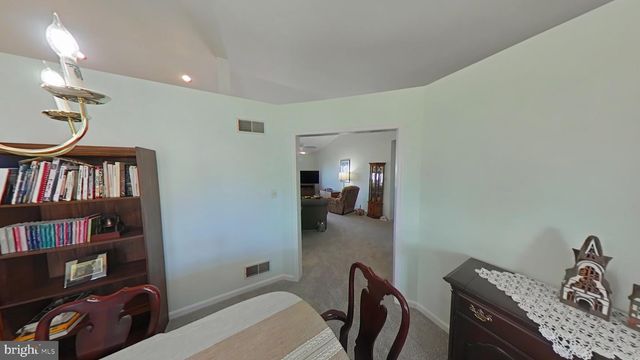 35 DUFFIELD DR, Lititz, PA 17543