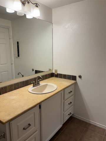 9601 Forest Lane 1212, Dallas, TX 75243