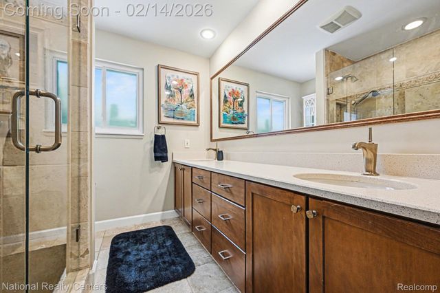 30028 Bobrich Court E, Livonia, MI 48152