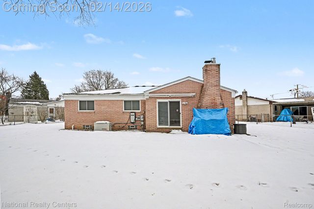 30028 Bobrich Court E, Livonia, MI 48152