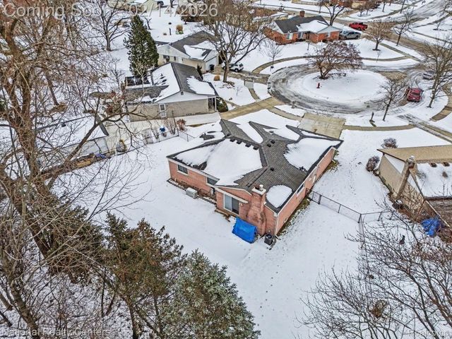 30028 Bobrich Court E, Livonia, MI 48152