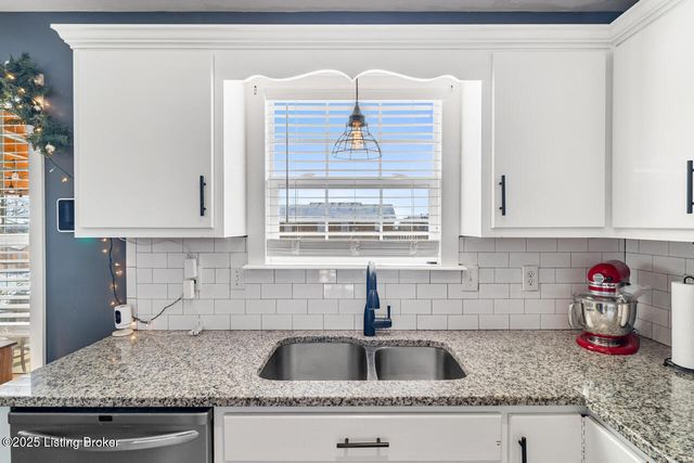 101 Grundy Dr, Bardstown, KY 40004