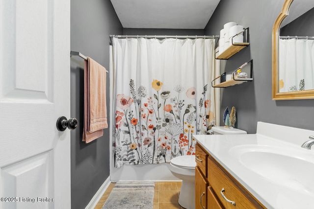 101 Grundy Dr, Bardstown, KY 40004