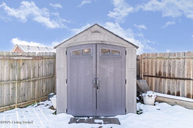 101 Grundy Dr, Bardstown, KY 40004