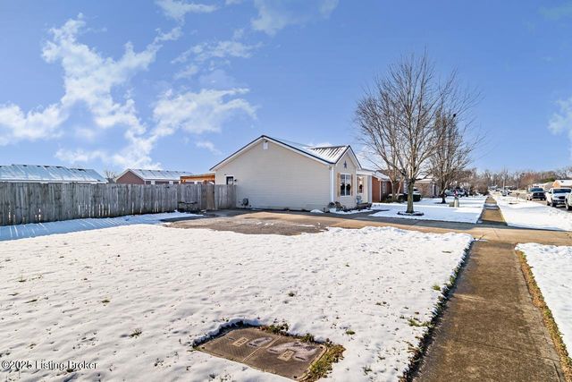 101 Grundy Dr, Bardstown, KY 40004