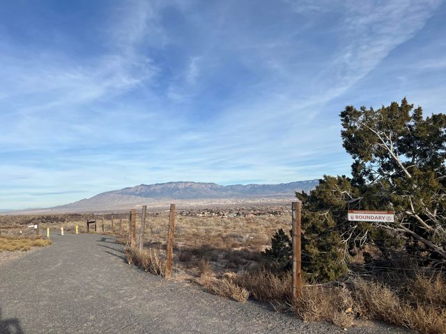 6431 Picardia Place NW, Albuquerque, NM 87120