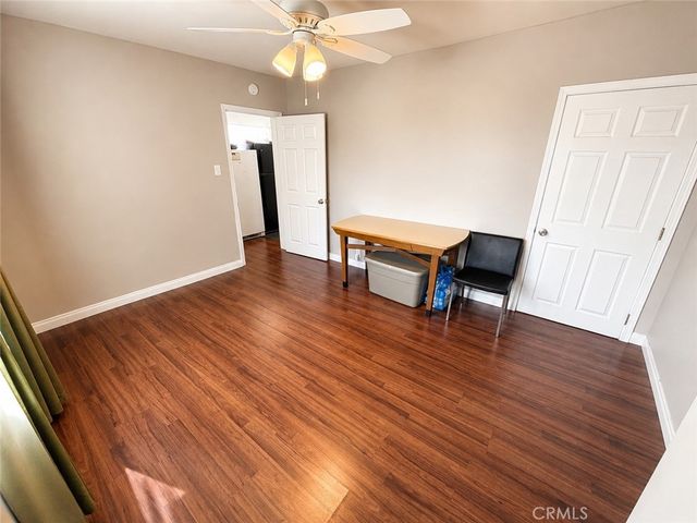 1425 W Gage Avenue, Los Angeles, CA 90047