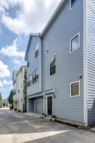828 W 19th Street B, Houston, TX 77008