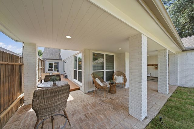 1838 Rock Fence Drive, Richmond, TX 77406